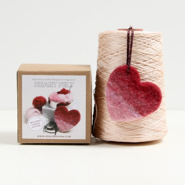 Benzie Design Heart Beginner Needle Felting Kit ktbzbnf01