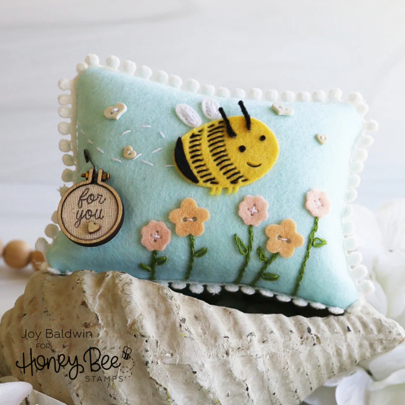 Honey Bee In Stitches Bees Dies hbds-beeis Joy Baldwin Pillow