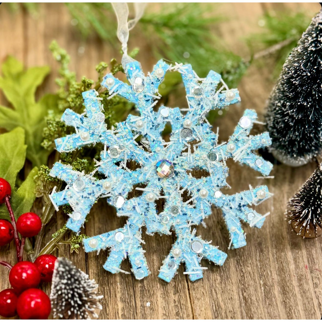 Simon Says Stamp Large Snowflake Wafer Die 1331sd Sugar and Spice Holiday Tag
