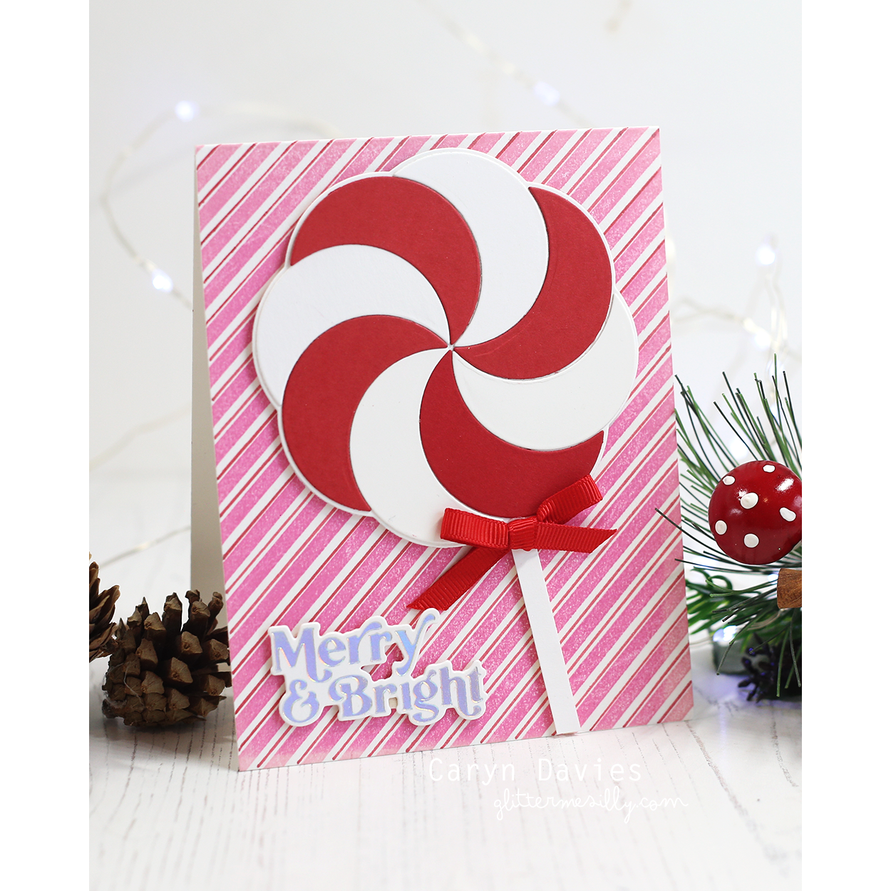 Simon Says Stamp Stencil and Wafer Dies Petal Pattern Bundle set935pp Favorite Things Christmas Card | color-code:ALT05