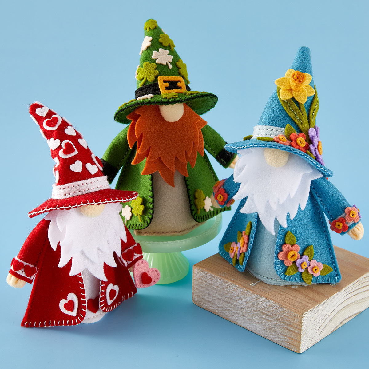 Spellbinders Fergus Seasonal Die Bundle spring