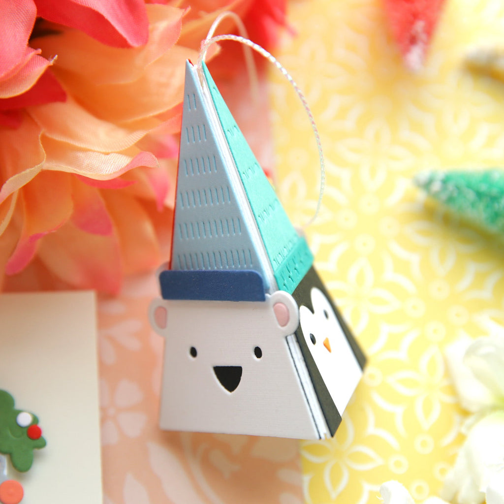 Simon Says Stamp Holiday Triangles Bundle set1109tb And Everything Nice Christmas Tag | color-code:ALT01