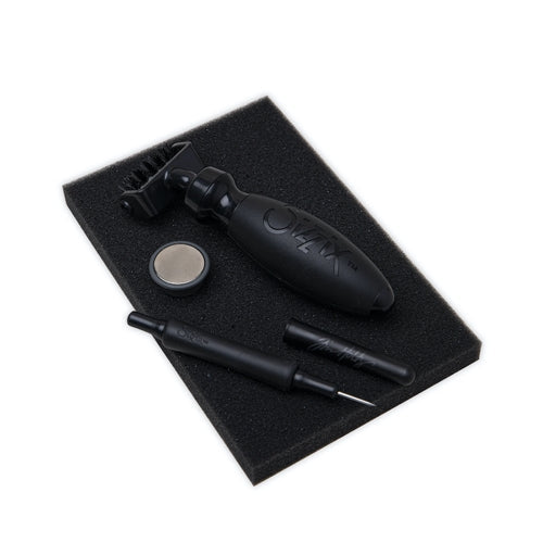 Simon Says Stamp! Tim Holtz Sizzix DIE BRUSH AND PICK Accessory Tool Kit Black 665303