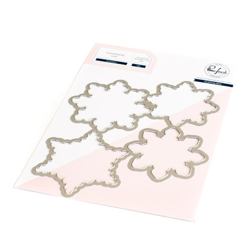 Simon Says Stamp! PinkFresh Studio SNOWFLAKES BACKGROUND Die 176422