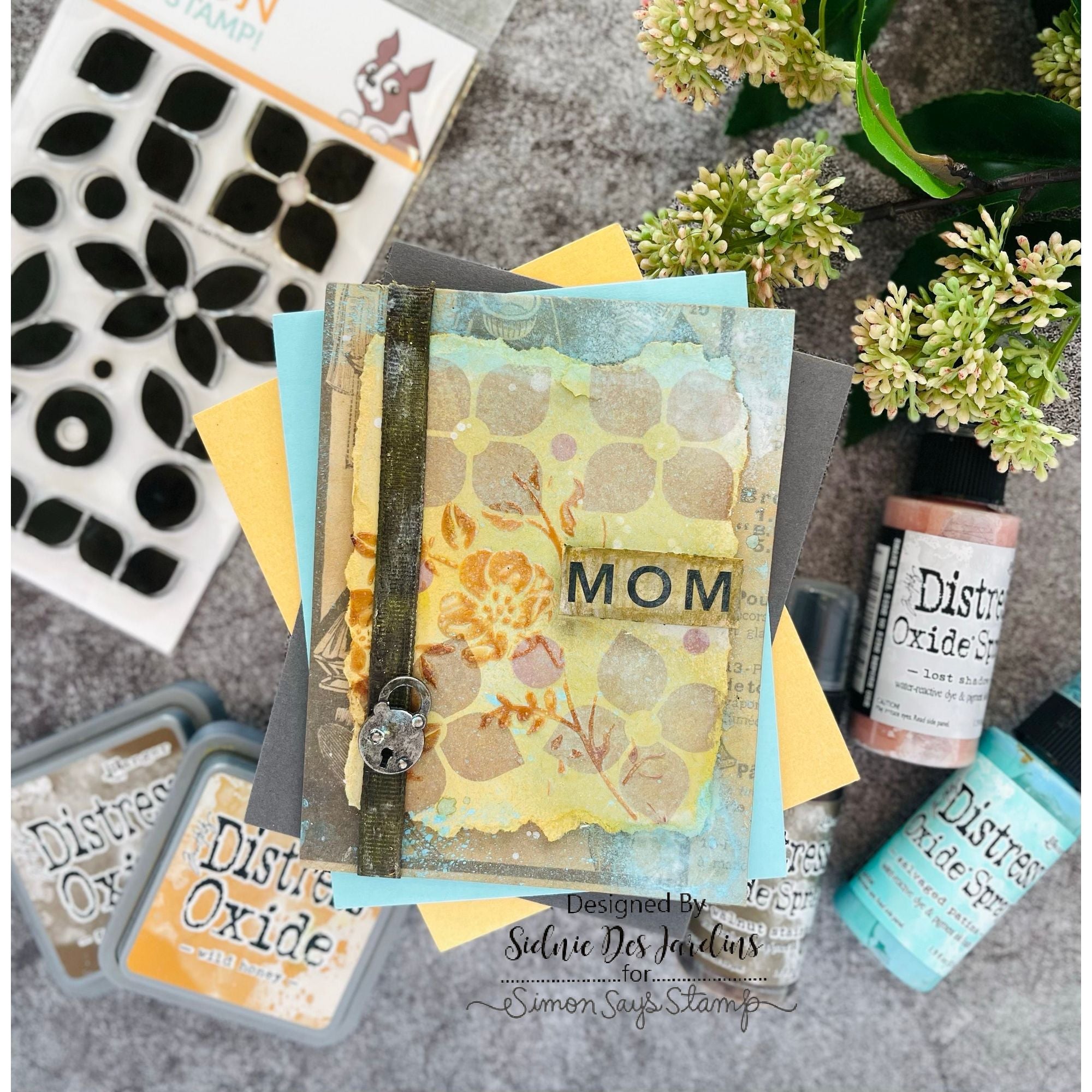 Simon Says Clear Stamps Geo Flower Building sss302684c Mixed Media Mom Card | color-code:ALT08